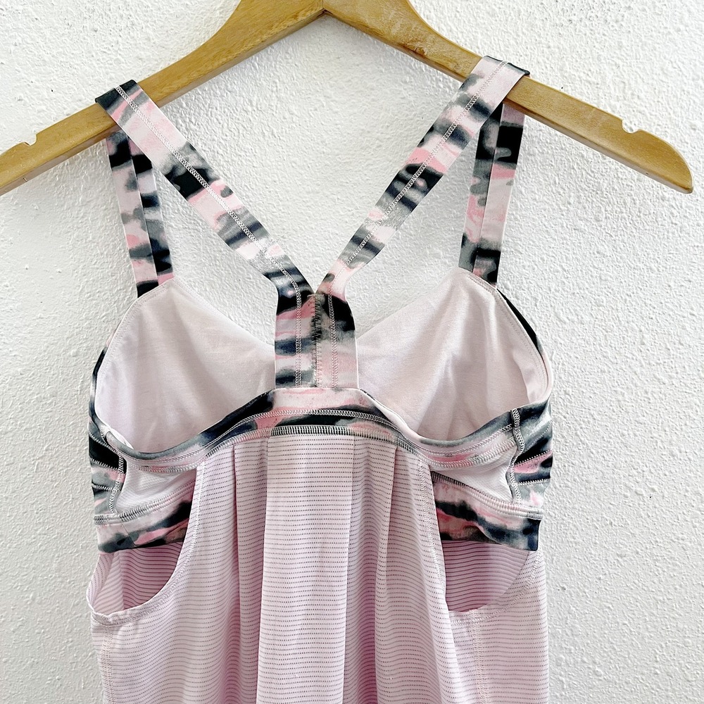 LULULEMON Rest Less Tank Size 6 - Picture 5 of 11